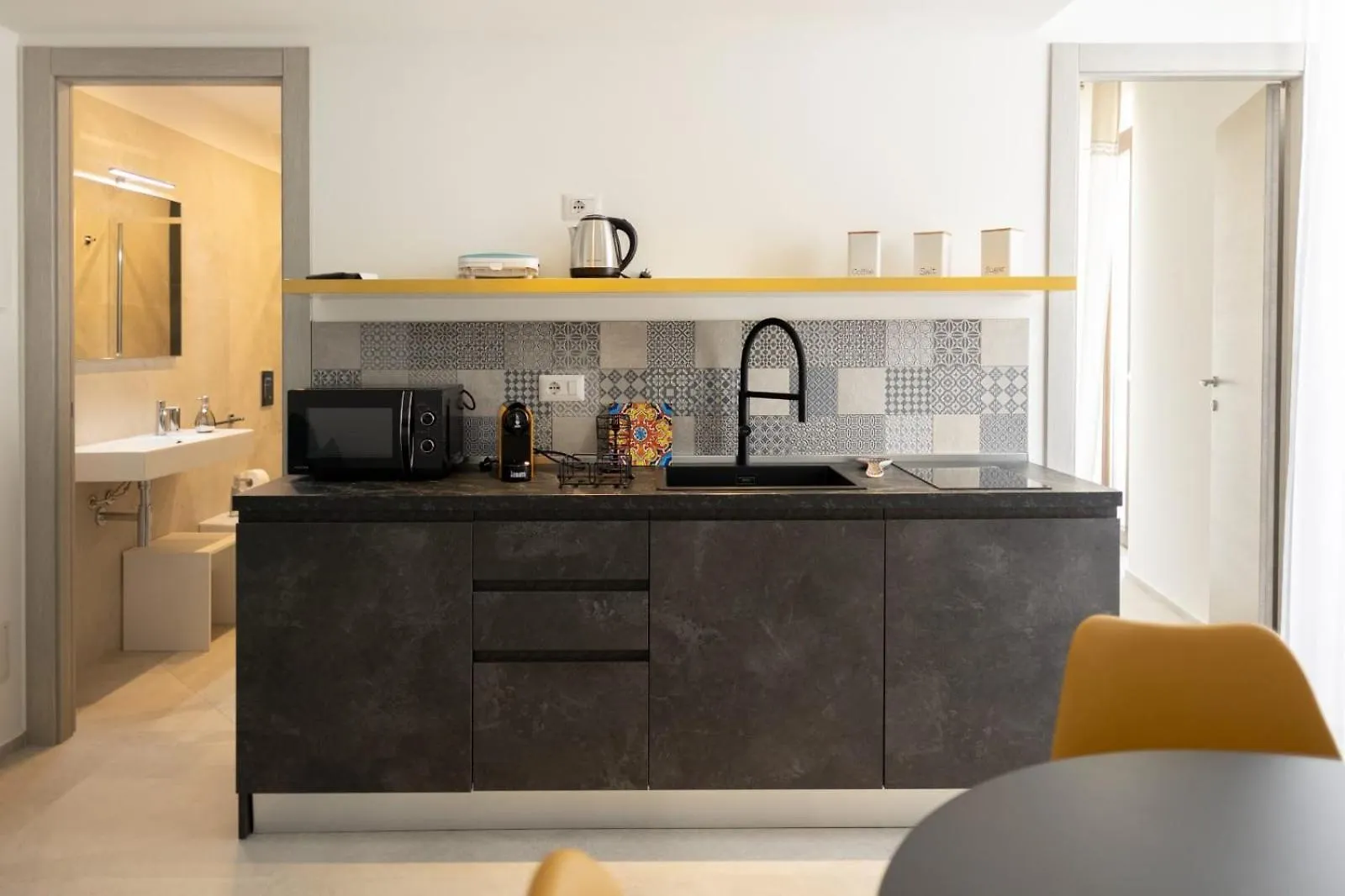 Ruggero 156 Apartments チェファル